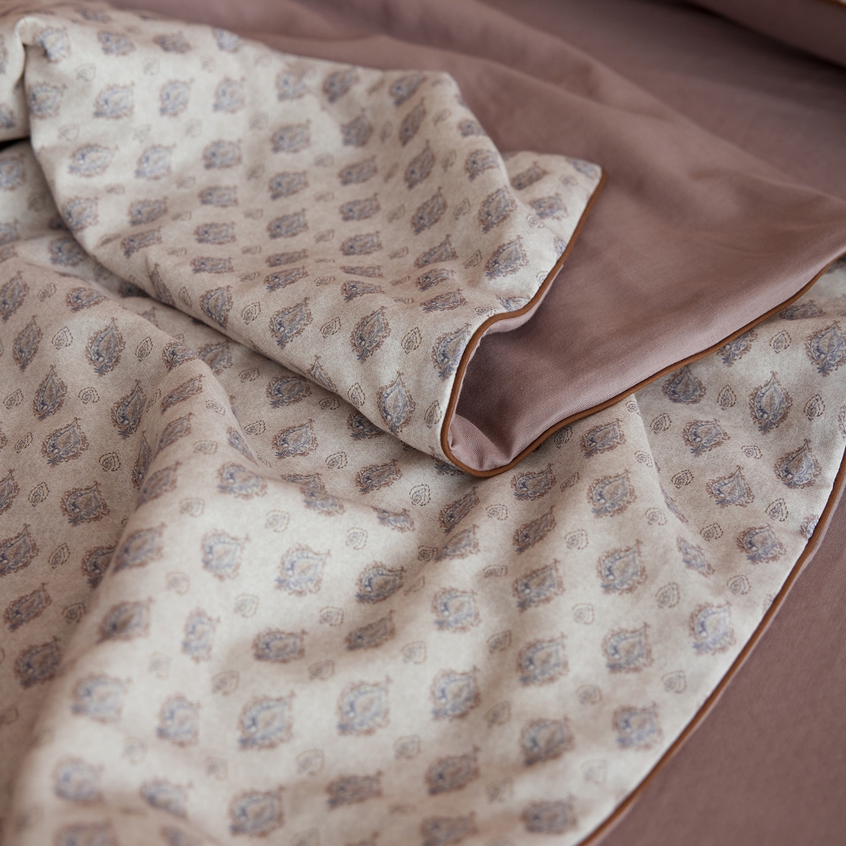 91家纺网 家纺一手货源 找家纺 丽笙被芯 2026新款全棉双层纱印花夏被夏凉被空调被 悠娜