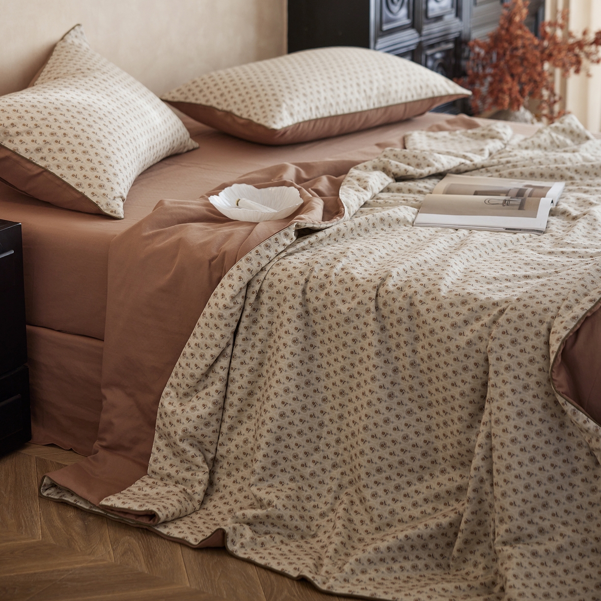 91家纺网 家纺一手货源 找家纺 丽笙被芯 2026新款全棉双层纱印花夏被夏凉被空调被 郁金香