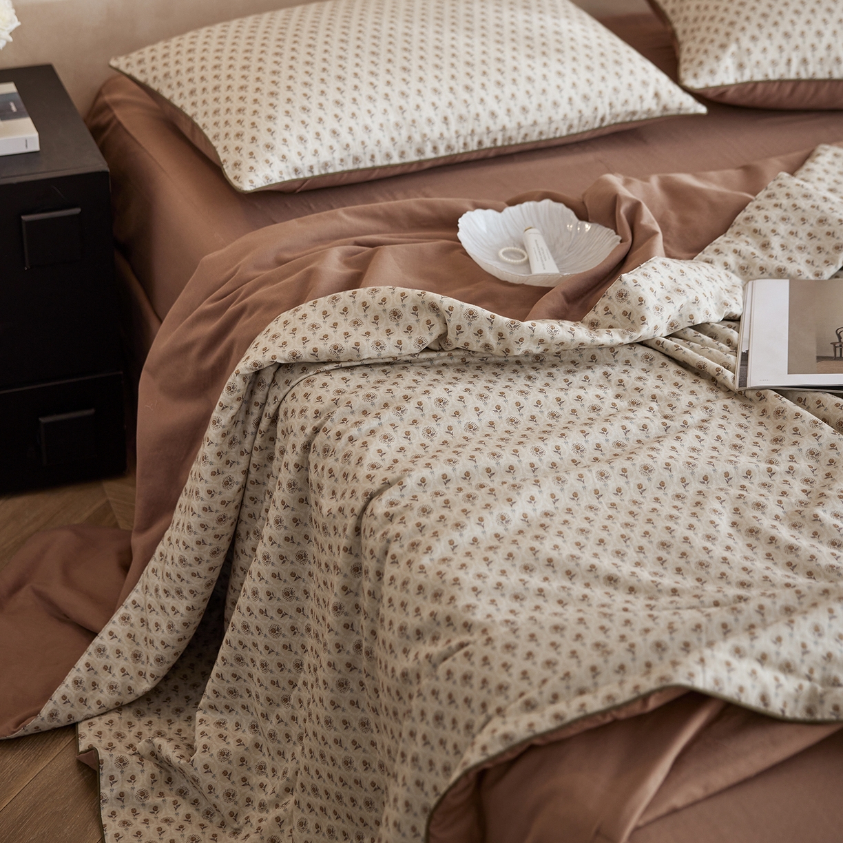 91家纺网 家纺一手货源 找家纺 丽笙被芯 2026新款全棉双层纱印花夏被夏凉被空调被 郁金香