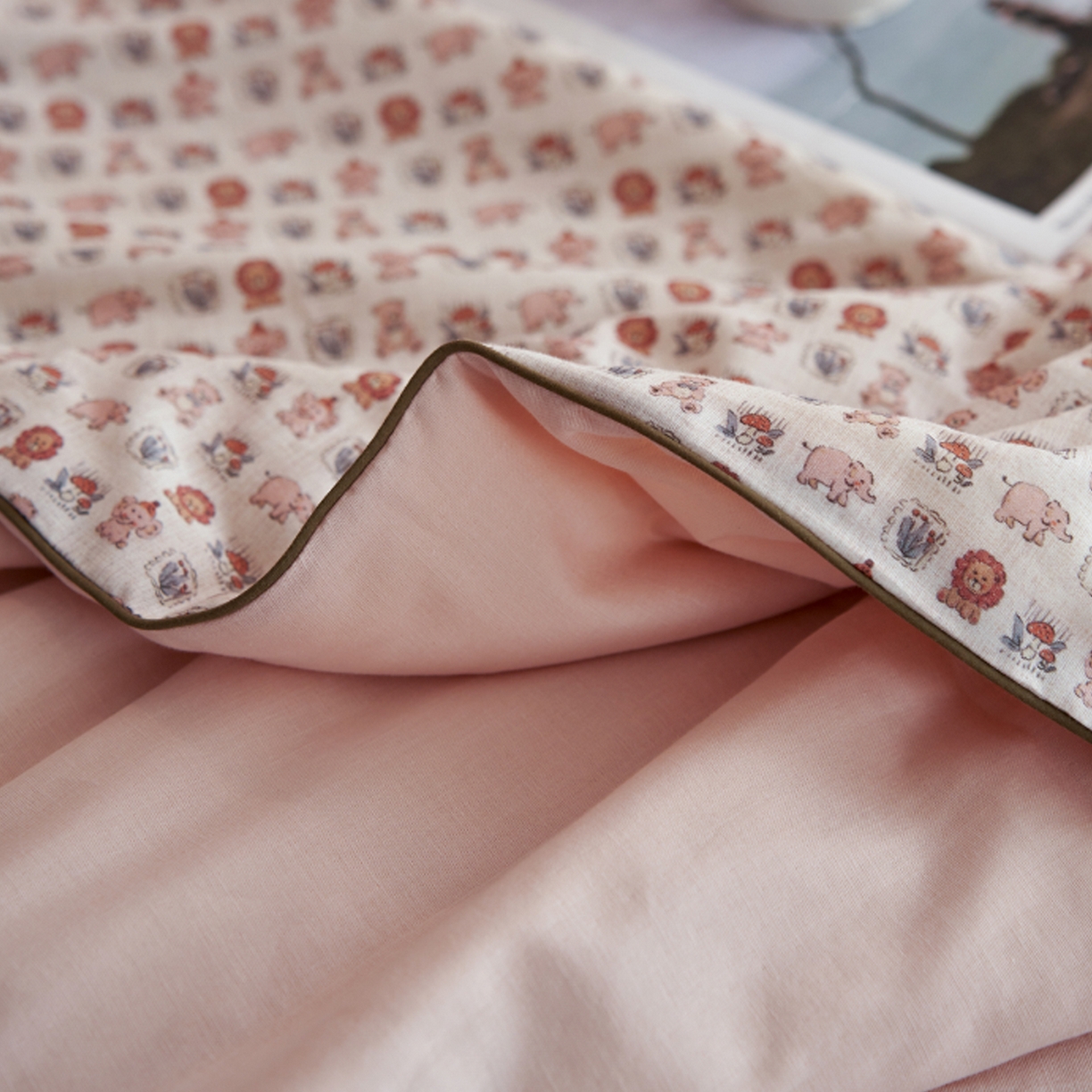 91家纺网 家纺一手货源 找家纺 丽笙被芯 2026新款全棉双层纱印花夏被夏凉被空调被 爪爪乐园