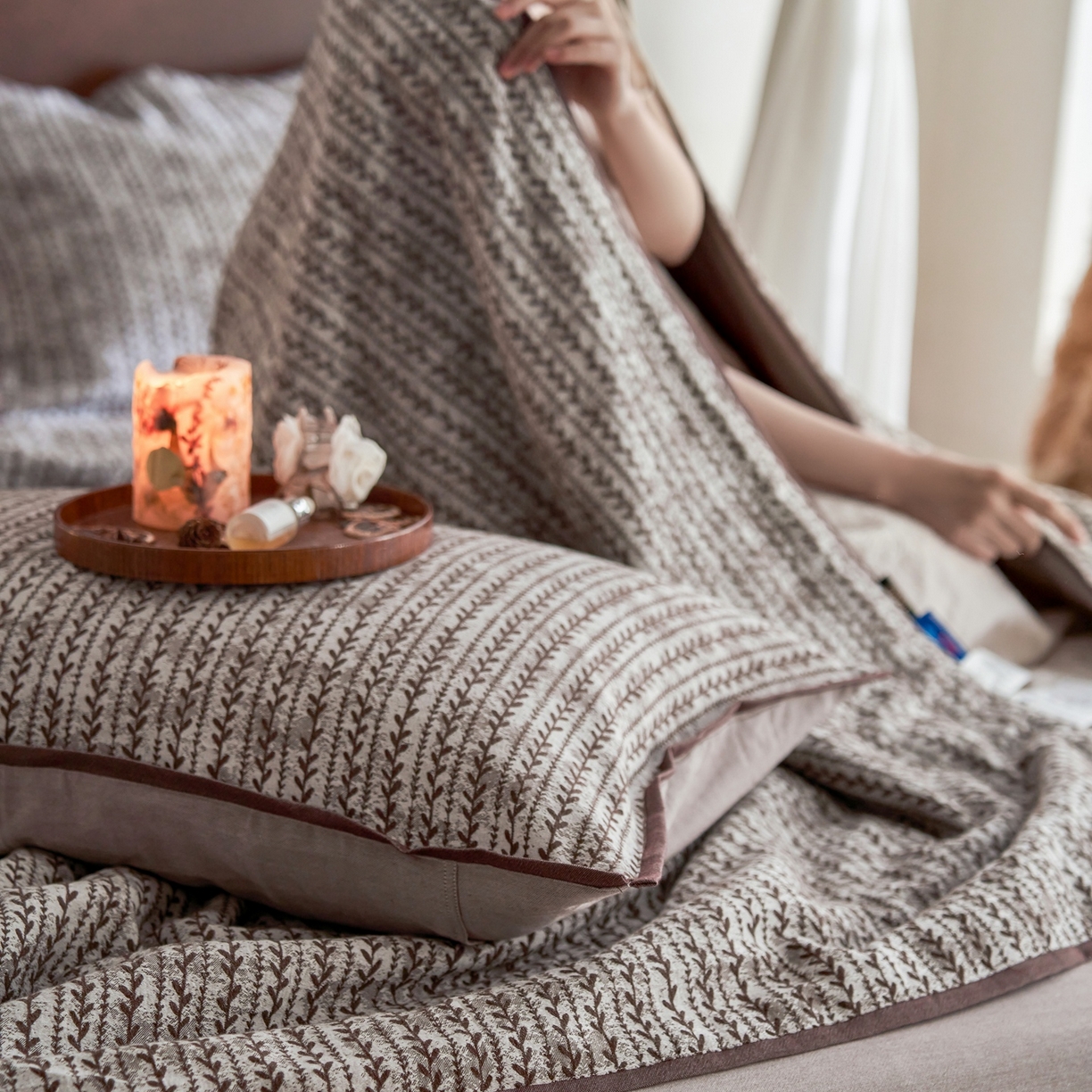 91家纺网 家纺一手货源 找家纺 丽笙被芯 2026新款全棉水洗色织提花PCM温控夏被夏凉被空调被 迦南