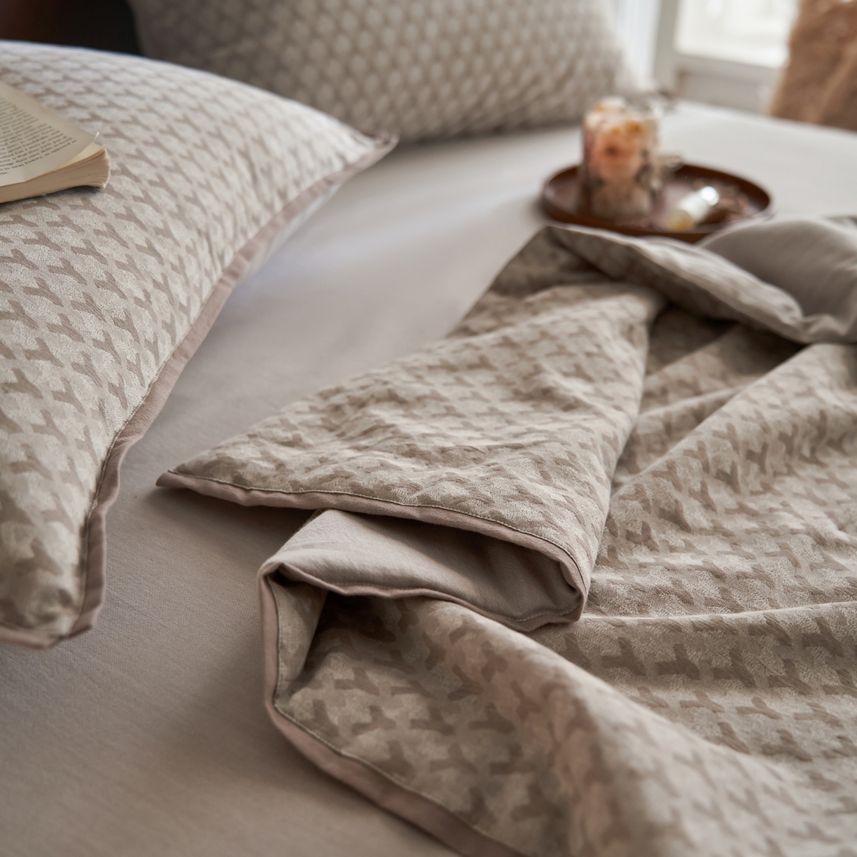 91家纺网 家纺一手货源 找家纺 丽笙被芯 2026新款全棉水洗色织提花PCM温控夏被夏凉被空调被 夏旬