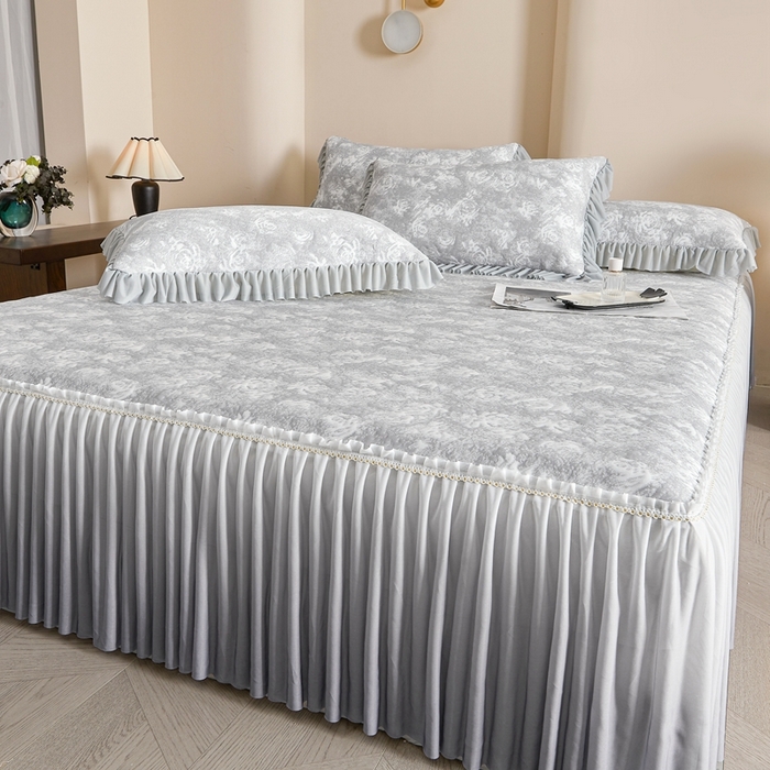 91家纺网 家纺一手货源 找家纺 诺梵家纺 2026新款PE冰豆豆冰丝凉席床裙款-玫瑰系列 灰玫瑰