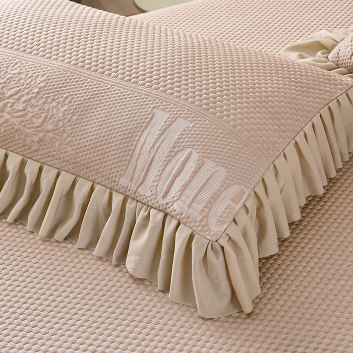 91家纺网 家纺一手货源 找家纺 诺梵家纺 2026新款 pe 乙纶立体提花凉豆豆席凉席床裙款【控价1.5米119 ；1.8米129；2.0米139】金钱树深咖