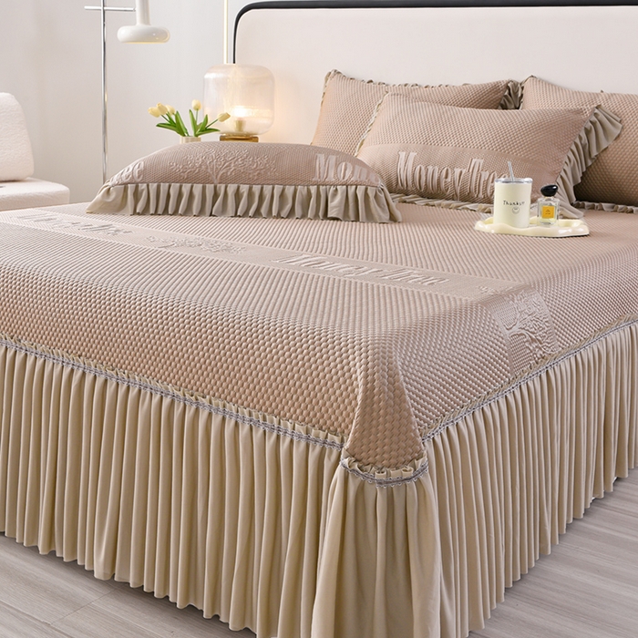 91家纺网 家纺一手货源 找家纺 诺梵家纺 2026新款 pe 乙纶立体提花凉豆豆席凉席床裙款【控价1.5米119 ；1.8米129；2.0米139】金钱树深咖