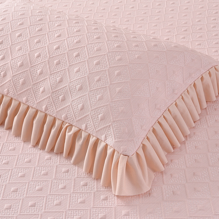 91家纺网 家纺一手货源 找家纺 诺梵家纺 2026新款 pe 乙纶立体提花凉豆豆席凉席床裙款【控价1.5米119 ；1.8米129；2.0米139】时尚空间-粉