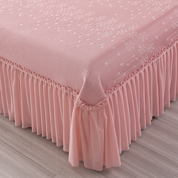 91家纺网 家纺一手货源 找家纺 诺梵家纺 2026新款 pe 乙纶立体提花凉豆豆席凉席床裙款【控价1.5米119 ；1.8米129；2.0米139】幸运草-粉