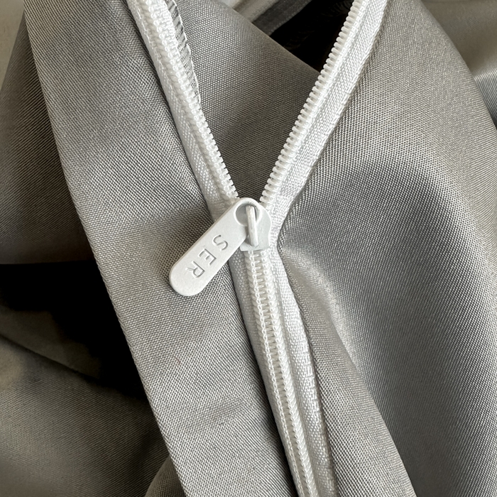 91家纺网 家纺一手货源 找家纺 首尔家纺 2026新款金丝立体浮雕提花水洗真丝天丝四件套 蝴蝶结-深灰