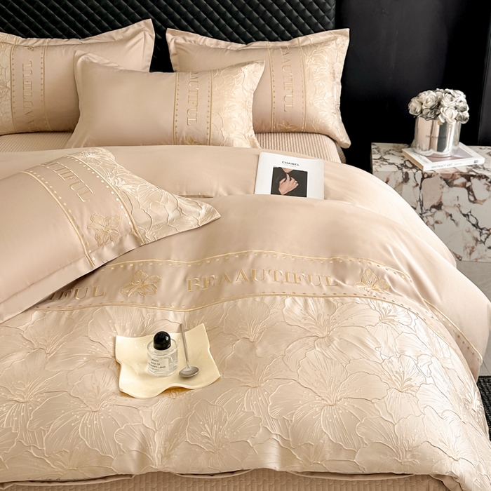 91家纺网 家纺一手货源 找家纺 首尔家纺 2026新款金丝立体浮雕提花水洗真丝天丝床盖款四件套 百合-香槟