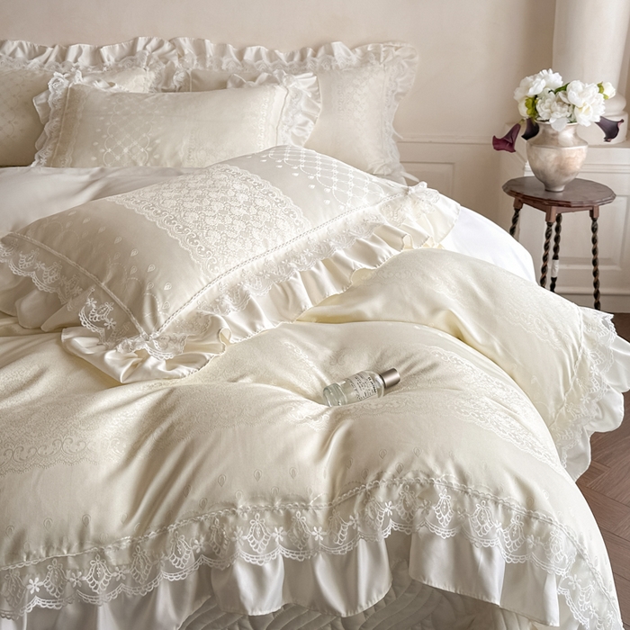 91家纺网 家纺一手货源 找家纺 首尔家纺 2026新款花边蕾丝提花水洗真丝天丝四件套 浮生若梦-米白