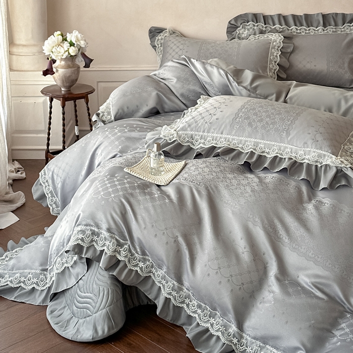 91家纺网 家纺一手货源 找家纺 首尔家纺 2026新款花边蕾丝提花水洗真丝天丝四件套 浮生若梦-浅云灰