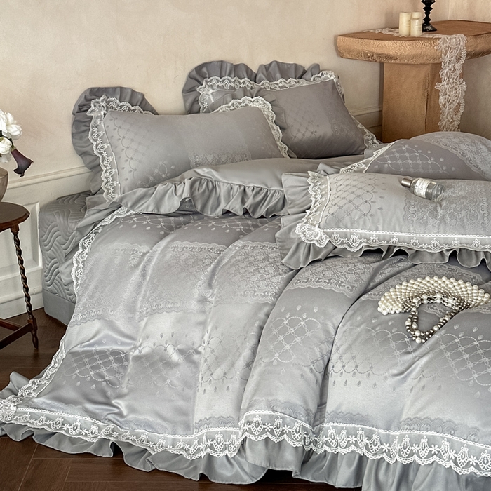 91家纺网 家纺一手货源 找家纺 首尔家纺 2026新款花边蕾丝提花水洗真丝天丝四件套 浮生若梦-浅云灰