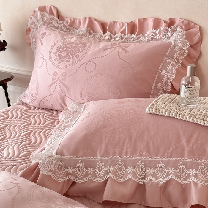 91家纺网 家纺一手货源 找家纺 首尔家纺 2026新款花边蕾丝提花水洗真丝天丝四件套 秘境-粉豆沙