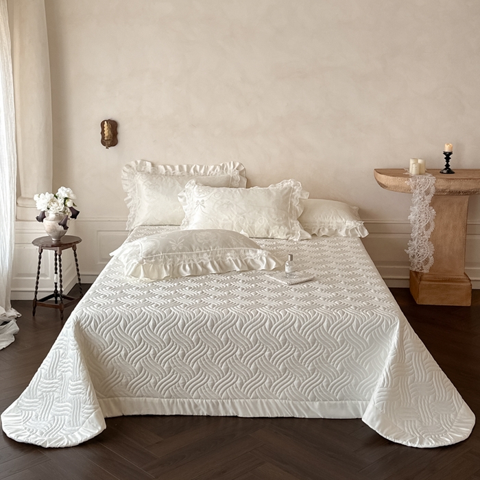 91家纺网 家纺一手货源 找家纺 首尔家纺 2026新款花边蕾丝提花水洗真丝天丝四件套 秘境-米白