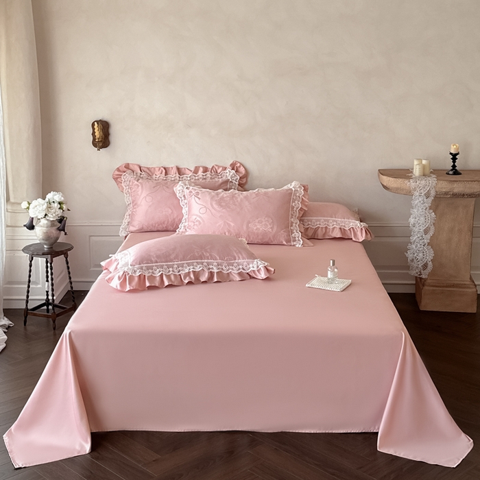 91家纺网 家纺一手货源 找家纺 首尔家纺 2026新款花边蕾丝提花水洗真丝天丝床盖款四件套 秘境-粉豆沙