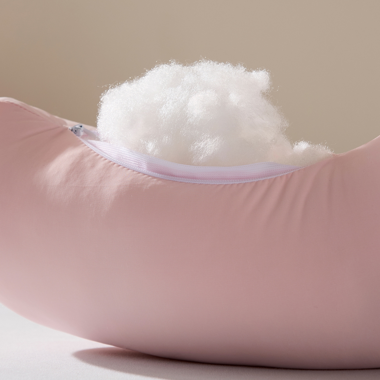 91家纺网 家纺一手货源 找家纺 （总）昕科 2026新款贝壳记忆棉孕妇腰靠枕-孕妇枕头宝宝趴睡枕芯