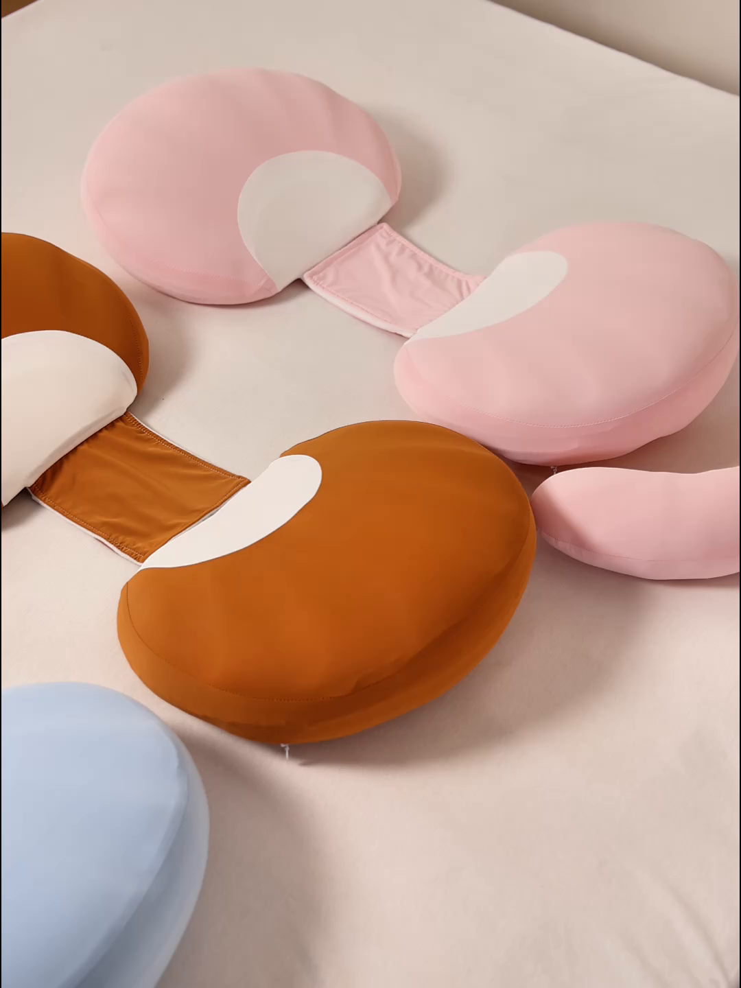 91家纺网 家纺一手货源 找家纺 昕科 2026新款贝壳记忆棉孕妇腰靠枕-孕妇枕头宝宝趴睡枕芯 贝壳孕妇腰靠枕-焦糖色