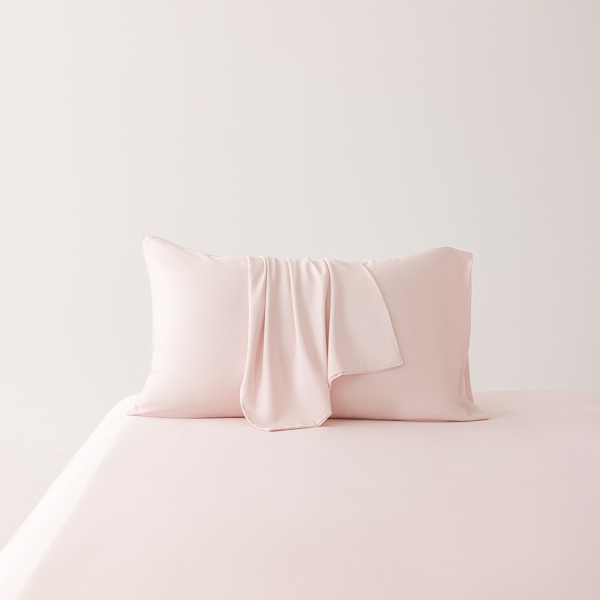 91家纺网 家纺一手货源 找家纺 轩和家居 2026新款竹浆纤维纯色单枕套系列 软玉