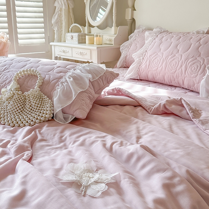 91家纺网 家纺一手货源 找家纺 网红馆（ck家纺） 2026春夏新款韩系巴黎纱夏被夏凉被空调被床盖四件套-曼塔玫瑰 曼塔玫瑰-藕色