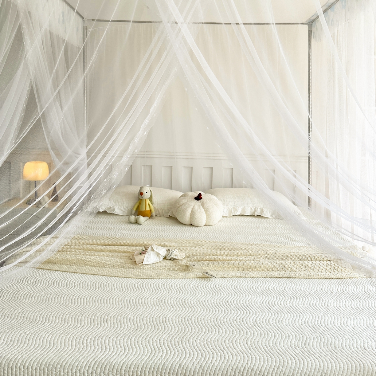 91家纺网 家纺一手货源 找家纺 永旺家纺 2026新款宫廷落地印花款蚊帐 花田趣事