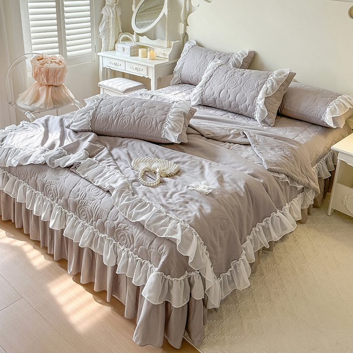 91家纺网 家纺一手货源 找家纺 网红馆（ck家纺） 2026春夏新款韩系巴黎纱夏被夏凉被空调被床盖四件套-曼塔玫瑰 曼塔玫瑰-灰色