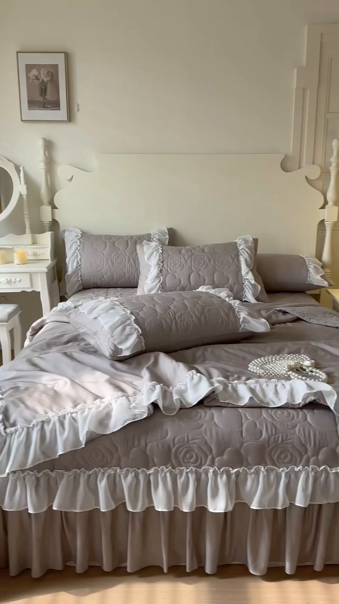 91家纺网 家纺一手货源 找家纺 网红馆（ck家纺） 2026春夏新款韩系巴黎纱夏被夏凉被空调被床盖四件套-曼塔玫瑰 曼塔玫瑰-灰色