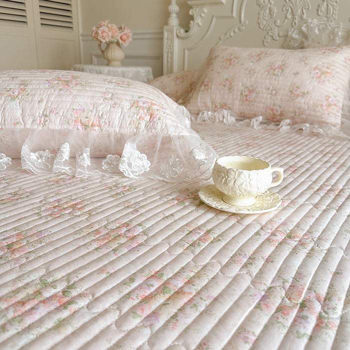 91家纺网 家纺一手货源 找家纺 网红馆（ck家纺） 2026春夏新款小清新田园全棉印花床盖三件套 翩翩花语