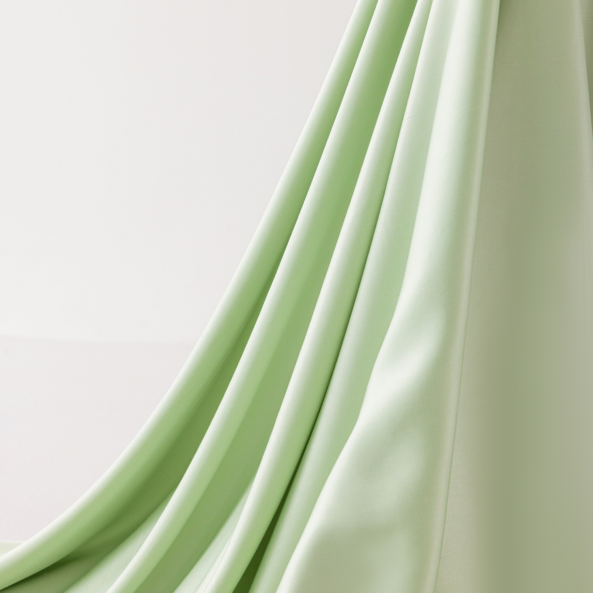 91家纺网 家纺一手货源 找家纺 轩和家居 2026新款竹浆纤维纯色单床笠系列 淡绿