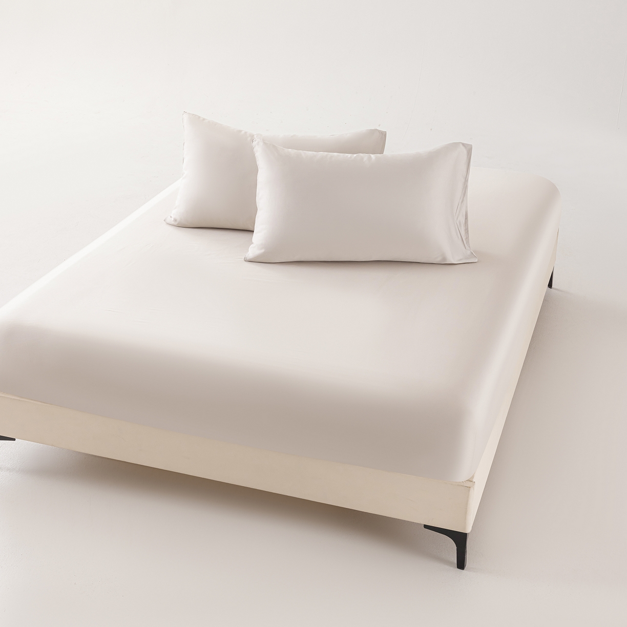 91家纺网 家纺一手货源 找家纺 轩和家居 2026新款竹浆纤维纯色单床笠系列 奶咖