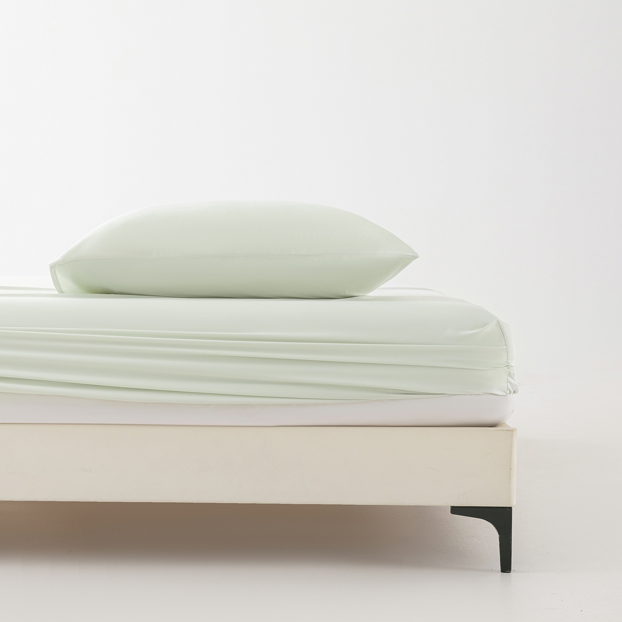 轩和家居 2026新款竹浆纤维纯色单床笠系列 奇异莓