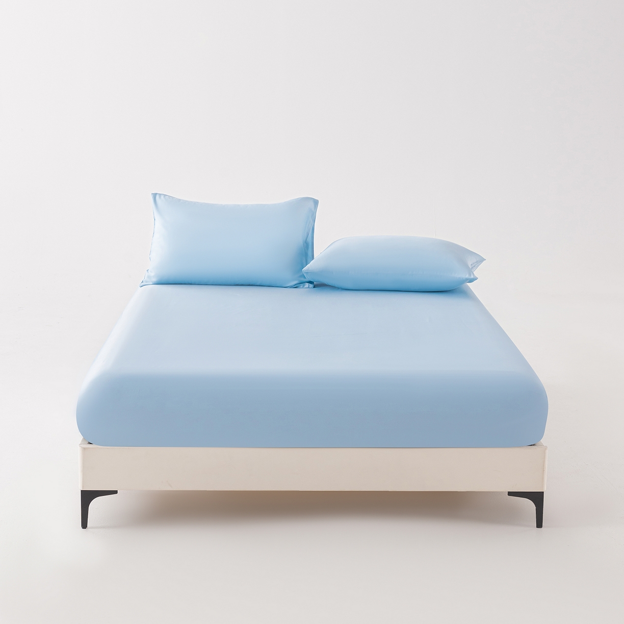 91家纺网 家纺一手货源 找家纺 轩和家居 2026新款竹浆纤维纯色单床笠系列 天蓝