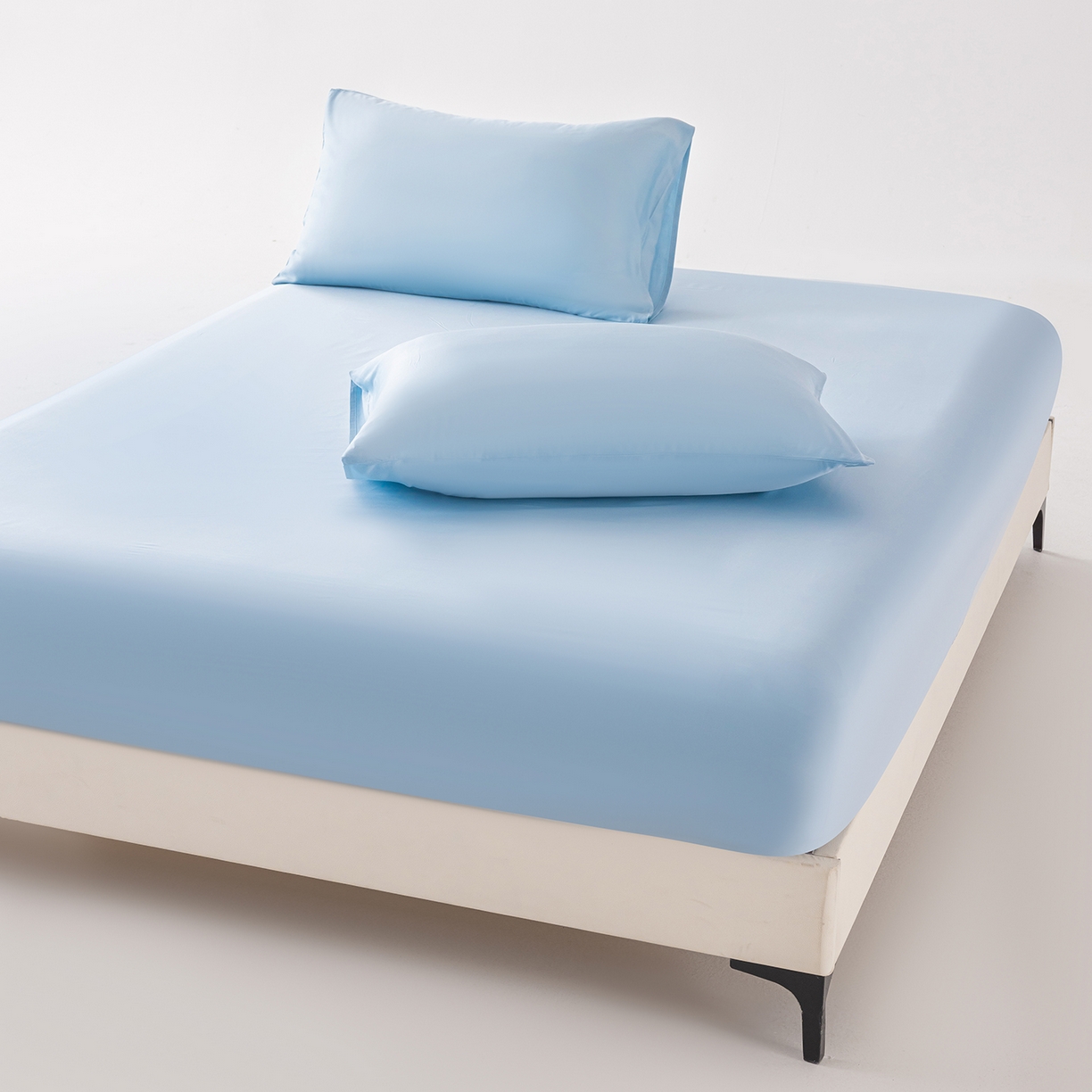 91家纺网 家纺一手货源 找家纺 轩和家居 2026新款竹浆纤维纯色单床笠系列 天蓝