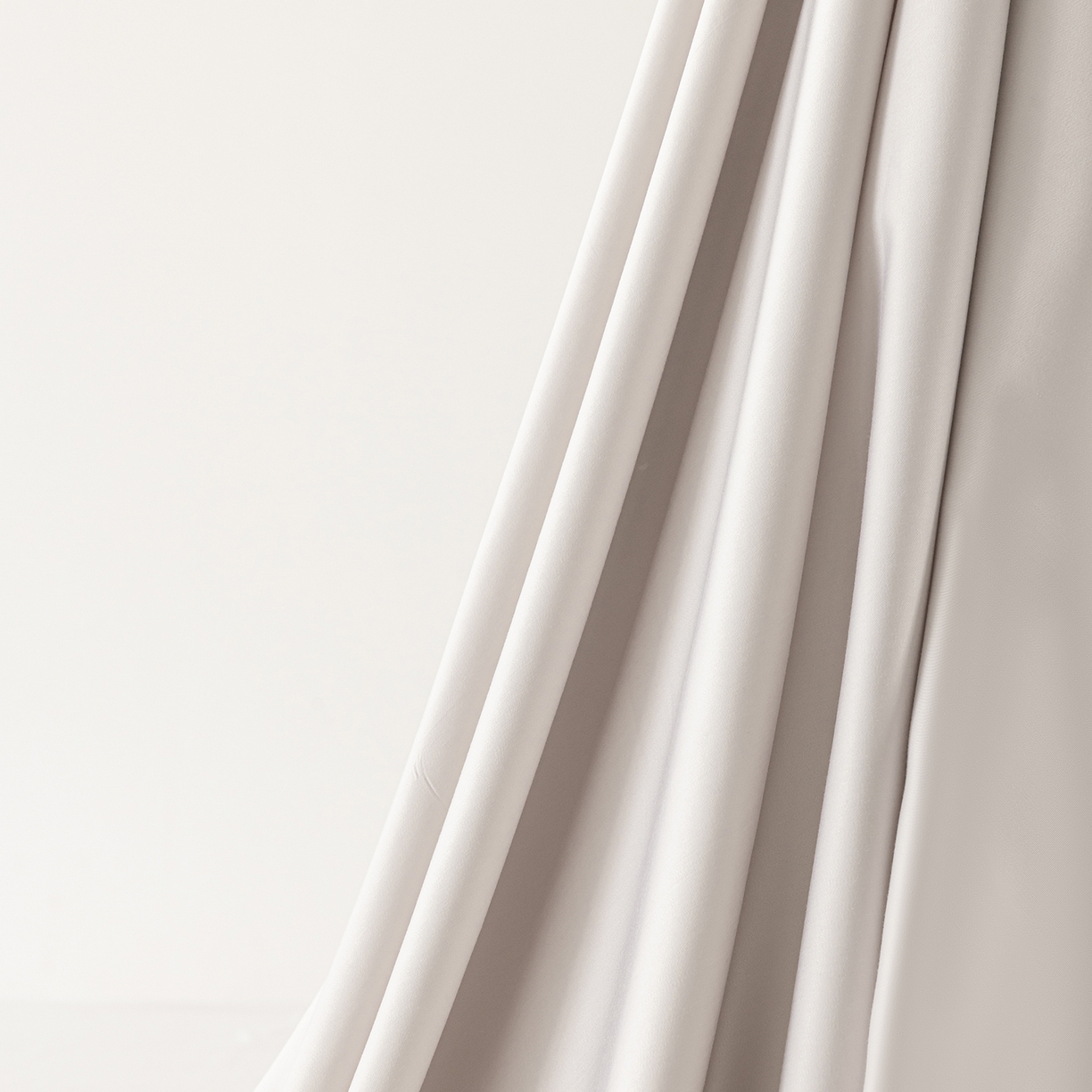 91家纺网 家纺一手货源 找家纺 轩和家居 2026新款竹浆纤维纯色单床笠系列 椰灰