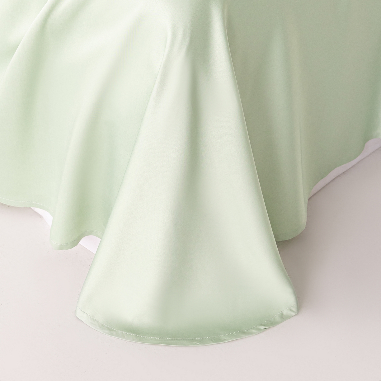 91家纺网 家纺一手货源 找家纺 轩和家居 2026新款竹浆纤维纯色单品床单系列 淡绿