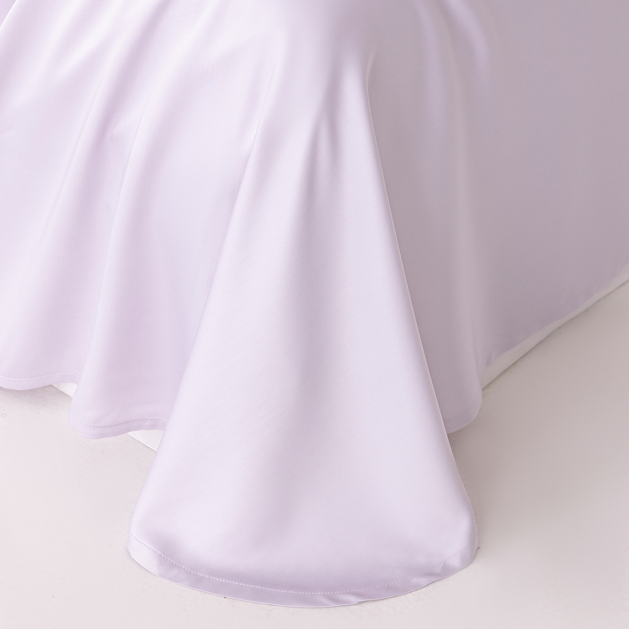 91家纺网 家纺一手货源 找家纺 轩和家居 2026新款竹浆纤维纯色单品床单系列 淡紫