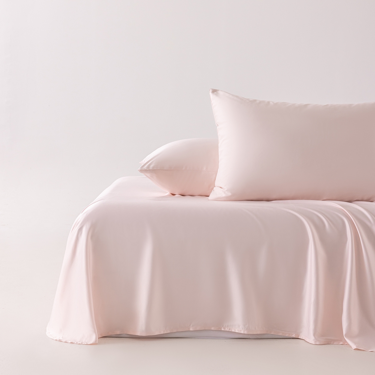 91家纺网 家纺一手货源 找家纺 轩和家居 2026新款竹浆纤维纯色单品床单系列 软玉