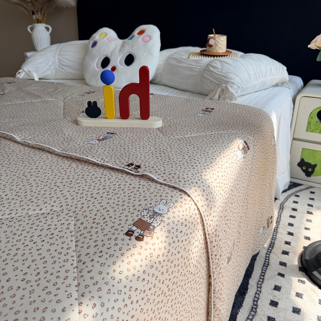 91家纺网 家纺一手货源 找家纺 莱豫家纺 2026春夏新款A类凉感小冰皮夏凉被夏被空调被 豹纹小兔