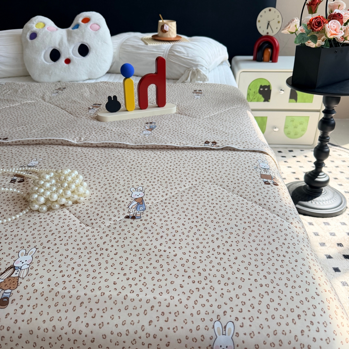 91家纺网 家纺一手货源 找家纺 莱豫家纺 2026春夏新款A类凉感小冰皮夏凉被夏被空调被 豹纹小兔