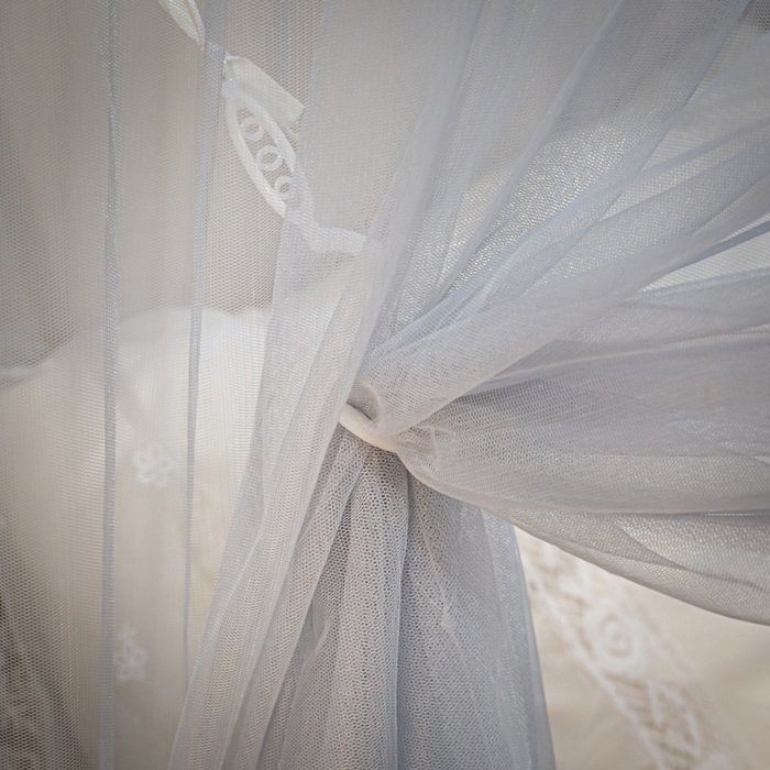 91家纺网 家纺一手货源 找家纺 永旺家纺 2026新款加密帐纱唯美花边宫廷蚊帐-凤羽 轻奢灰