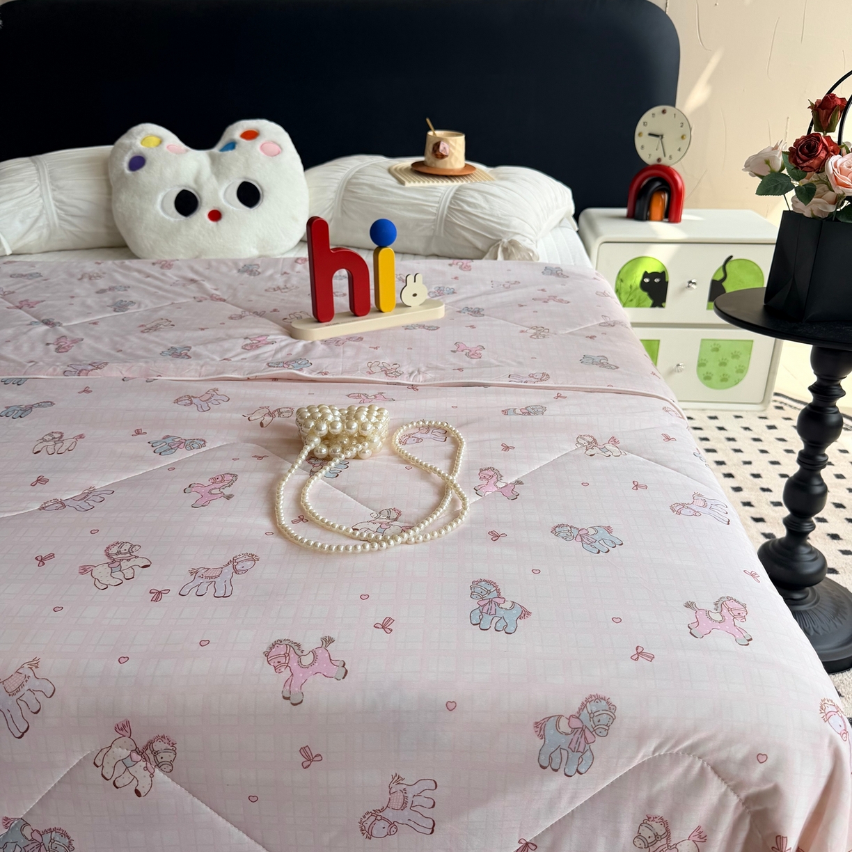 91家纺网 家纺一手货源 找家纺 莱豫家纺 2026春夏新款A类凉感小冰皮夏凉被夏被空调被 可爱小马粉