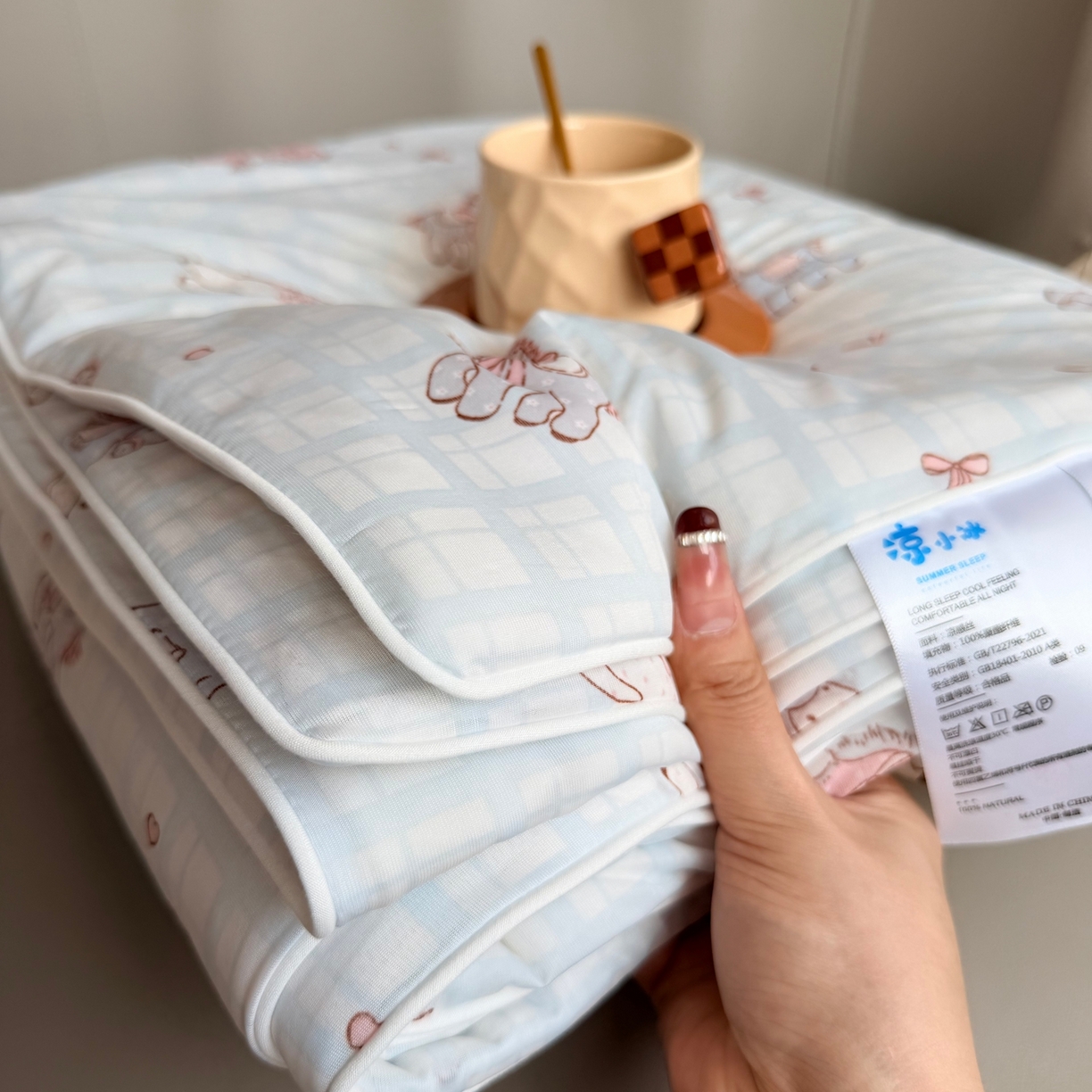 91家纺网 家纺一手货源 找家纺 莱豫家纺 2026春夏新款A类凉感小冰皮夏凉被夏被空调被 可爱小马蓝