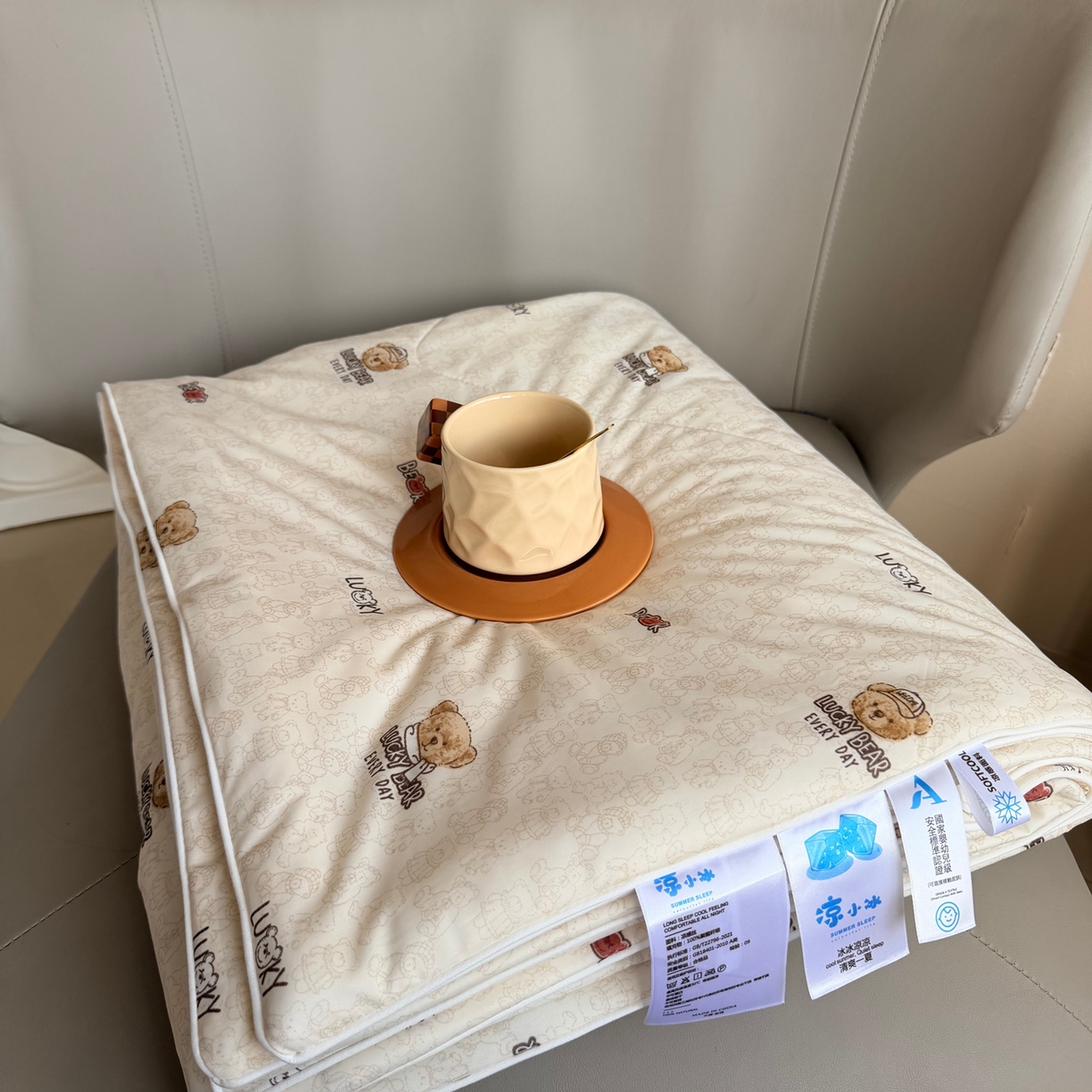 91家纺网 家纺一手货源 找家纺 莱豫家纺 2026春夏新款A类凉感小冰皮夏凉被夏被空调被 可爱小熊