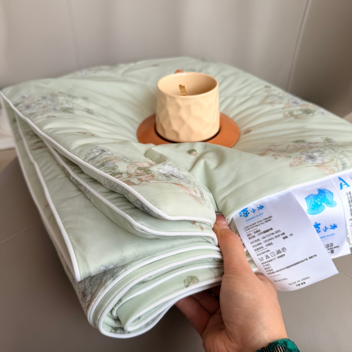 91家纺网 家纺一手货源 找家纺 莱豫家纺 2026春夏新款A类凉感小冰皮夏凉被夏被空调被 弥花集绿