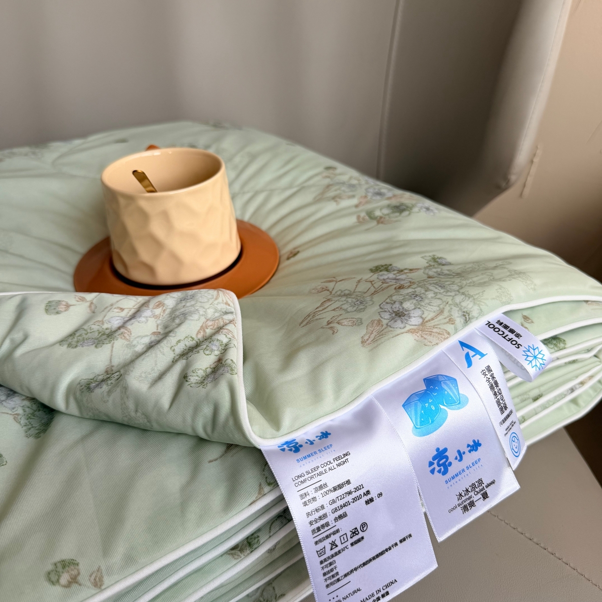 91家纺网 家纺一手货源 找家纺 莱豫家纺 2026春夏新款A类凉感小冰皮夏凉被夏被空调被 弥花集绿