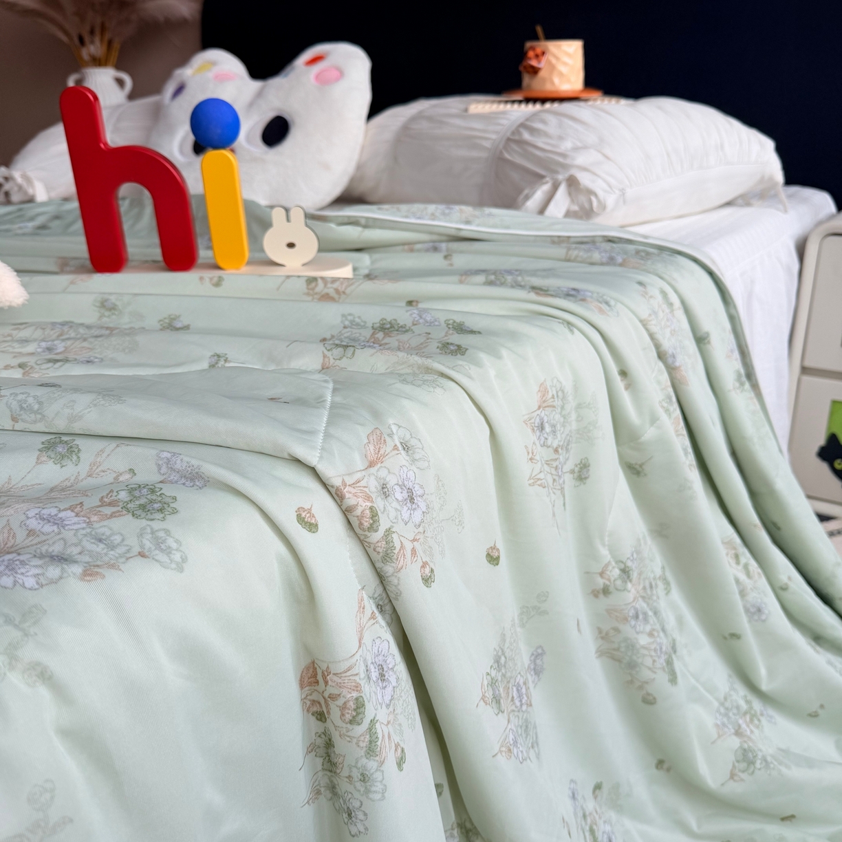 91家纺网 家纺一手货源 找家纺 莱豫家纺 2026春夏新款A类凉感小冰皮夏凉被夏被空调被 弥花集绿