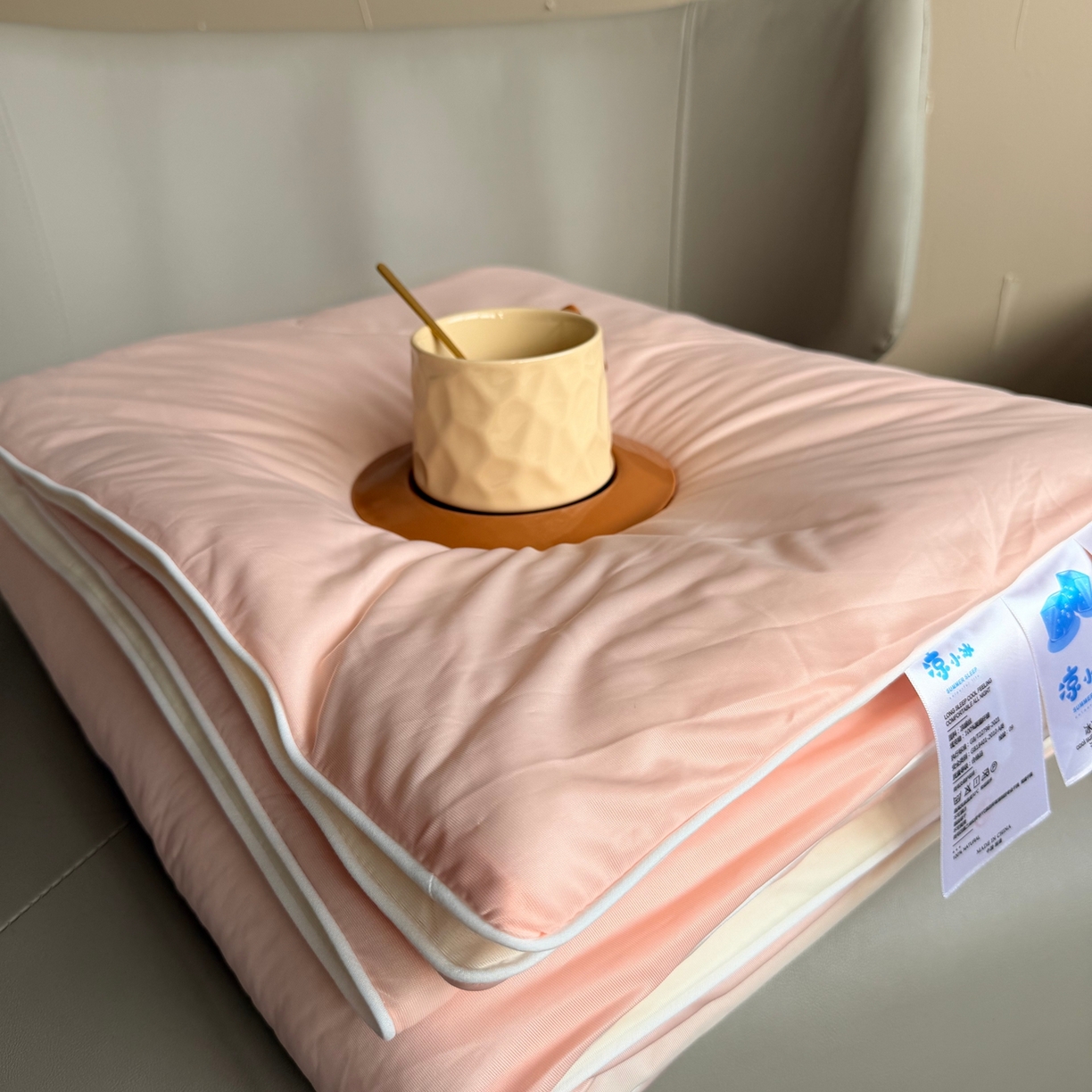 91家纺网 家纺一手货源 找家纺 莱豫家纺 2026春夏新款A类凉感小冰皮夏凉被夏被空调被 蜜桃菠萝