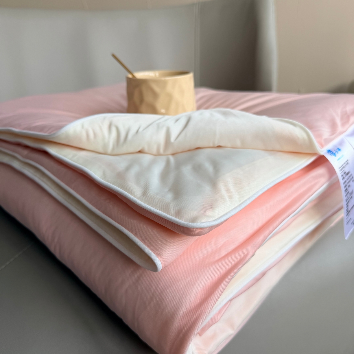 91家纺网 家纺一手货源 找家纺 莱豫家纺 2026春夏新款A类凉感小冰皮夏凉被夏被空调被 蜜桃菠萝