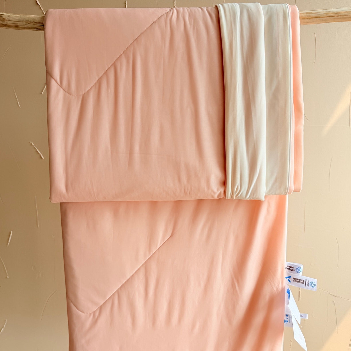 91家纺网 家纺一手货源 找家纺 莱豫家纺 2026春夏新款A类凉感小冰皮夏凉被夏被空调被 蜜桃菠萝