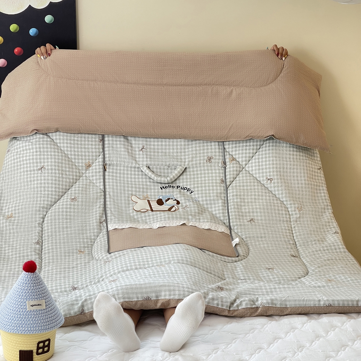 伊可爱抱枕被 2026新款四季款锦小棉仿棉蕾丝贴布绣抱枕被 锦小绵-格绿