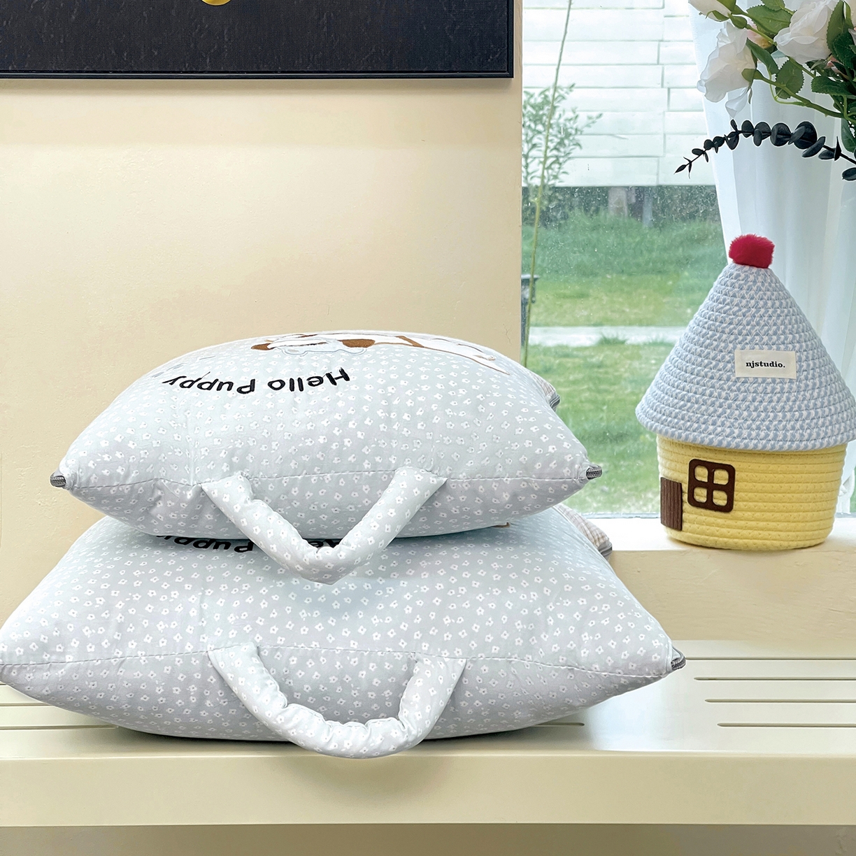 91家纺网 家纺一手货源 找家纺 伊可爱抱枕被 2026新款四季款锦小棉仿棉蕾丝贴布绣抱枕被 锦小绵-浅蓝